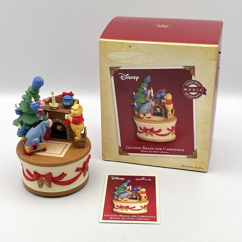Vintage 2005 Hallmark Disney Winnie The Pooh Getting Ready Christmas Ornament
